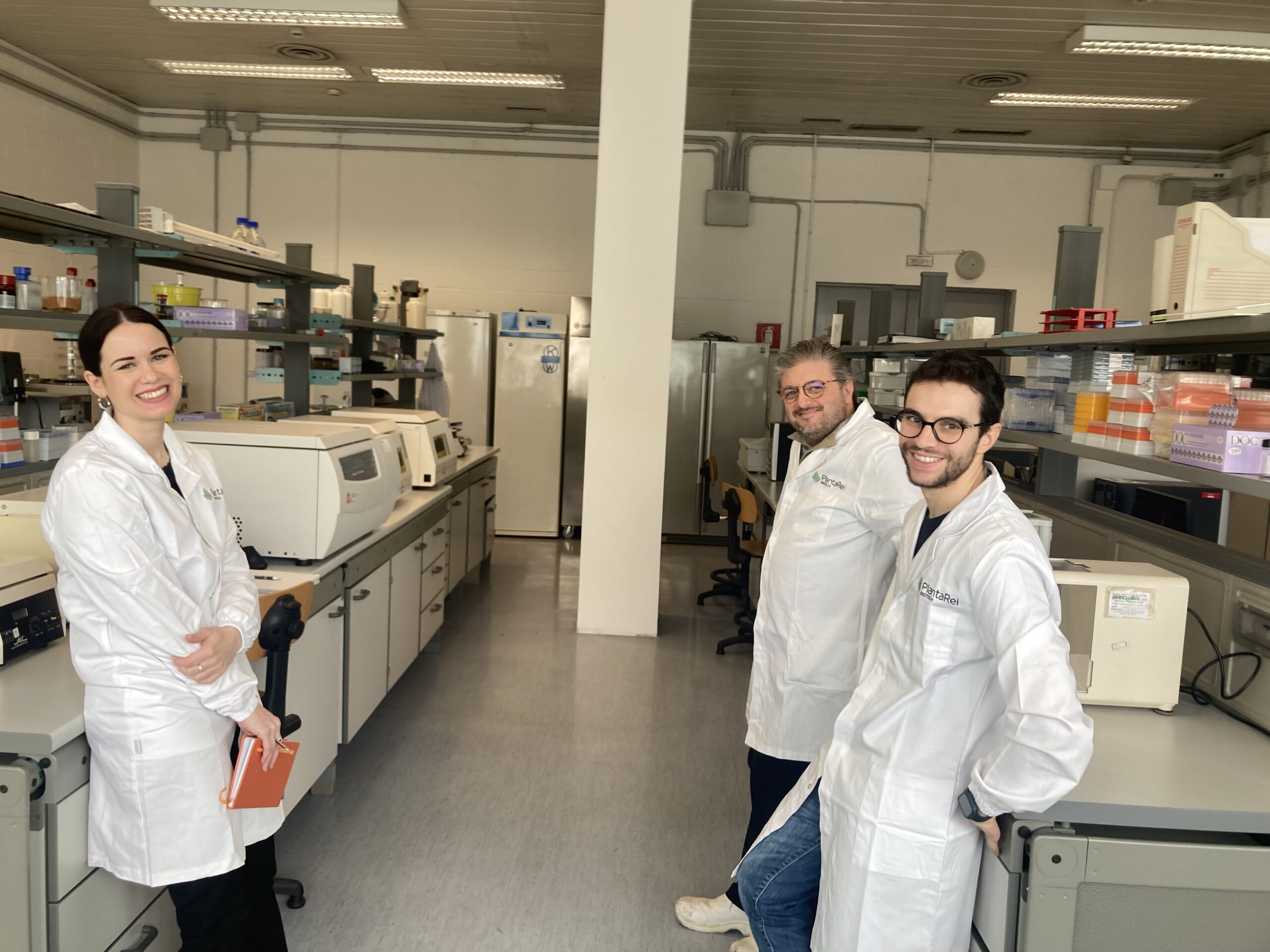 PlantaRei researchers in the lab.